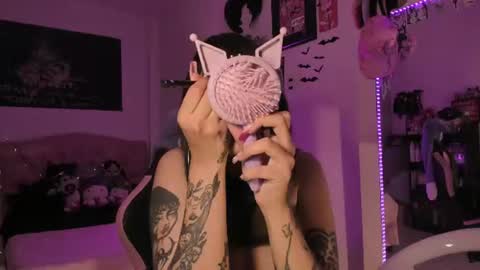 Snapshot of kittygoth_ chatting on July 21, 2026, 10:34 pm Kitty Goth online show from July 21, 2026, 10:34 pm