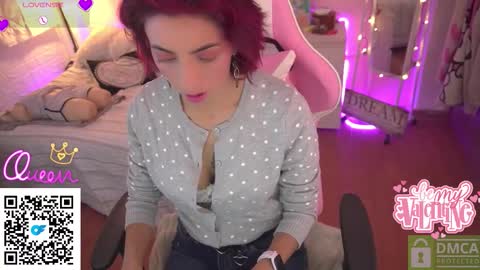 Snapshot of kittygrey chatting on February 18, 2026, 7:32 pm Samantha Grey online show from February 18, 2026, 7:32 pm