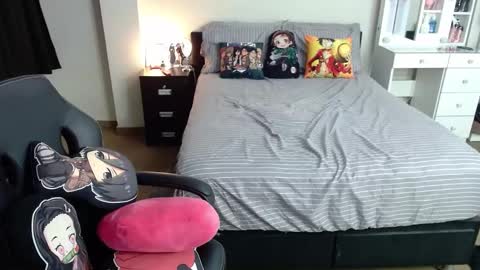 Snapshot of kittykat18x chatting on January 10, 2025, 9:10 pm Isabel online show from January 10, 2025, 9:10 pm