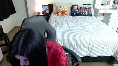 Snapshot of kittykat18x chatting on February 7, 2025, 2:40 am Isabel online show from February 7, 2025, 2:40 am