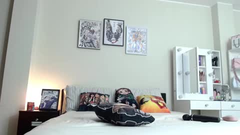 Snapshot of kittykat18x chatting on February 8, 2025, 2:04 am Isabel online show from February 8, 2025, 2:04 am