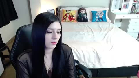 Snapshot of kittykat18x chatting on February 25, 2025, 2:25 am Isabel online show from February 25, 2025, 2:25 am