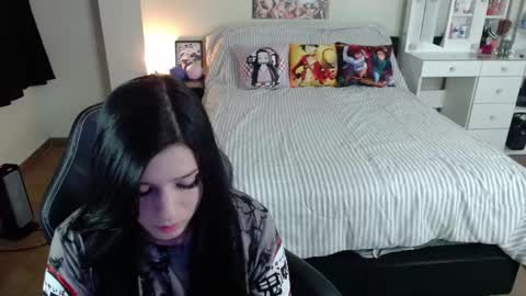 Snapshot of kittykat18x chatting on September 12, 2025, 4:34 am Isabel online show from September 12, 2025, 4:34 am