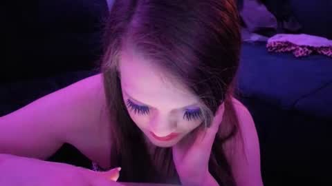 Snapshot of kittykat_1999 chatting on February 23, 2026, 8:50 pm kittykat 1999 online show from February 23, 2026, 8:50 pm