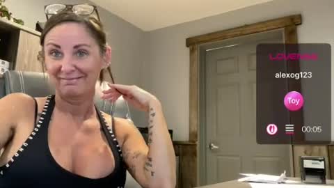 Snapshot of kittykattlove2 chatting on June 26, 2026, 3:38 pm kittykattlove2 online show from June 26, 2026, 3:38 pm