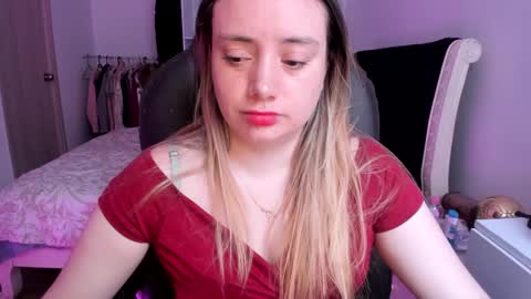 kittywantslove23 online show from October 10, 2025, 8:41 pm