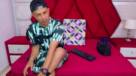 Snapshot of kity_spiderr chatting on October 13, 2025, 12:16 pm Luisa y Jairo online show from October 13, 2025, 12:16 pm