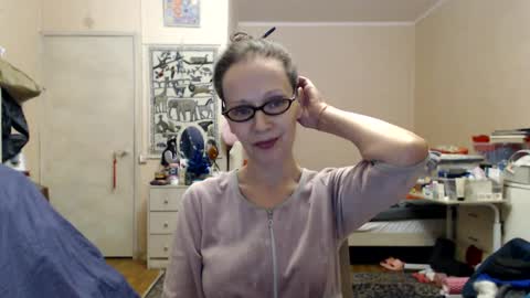 Snapshot of kiuminberry chatting on December 31, 2024, 6:35 pm KiuminBerry online show from December 31, 2024, 6:35 pm