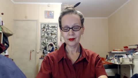 Snapshot of kiuminberry chatting on January 1, 2025, 4:50 pm KiuminBerry online show from January 1, 2025, 4:50 pm