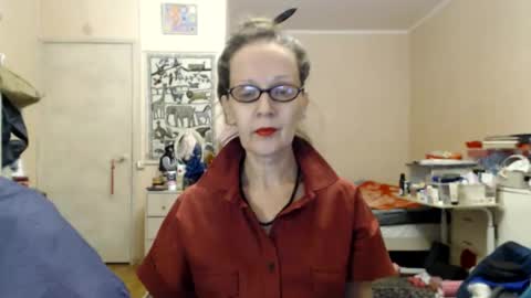 Snapshot of kiuminberry chatting on January 1, 2025, 7:53 pm KiuminBerry online show from January 1, 2025, 7:53 pm