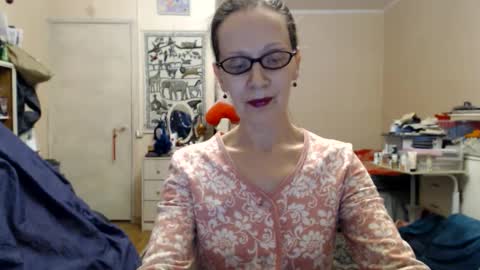 Snapshot of kiuminberry chatting on February 21, 2025, 5:53 pm KiuminBerry online show from February 21, 2025, 5:53 pm