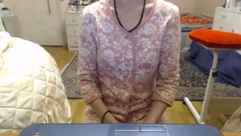 Snapshot of kiuminberry chatting on November 26, 2025, 5:36 pm KiuminBerry online show from November 26, 2025, 5:36 pm