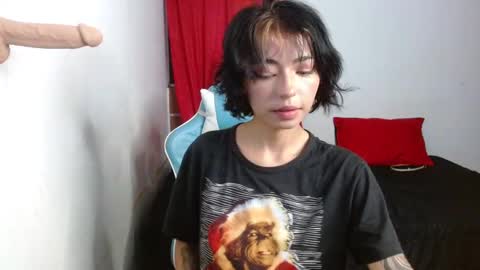 kiyu online show from October 22, 2025, 2:12 am