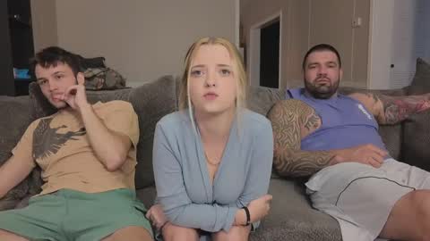 kj bennet online show from October 2, 2025, 1:45 am