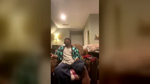 Snapshot of kjeezy123 chatting on March 1, 2026, 10:01 pm kjeezy123 online show from March 1, 2026, 10:01 pm