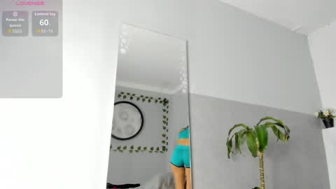 klariz09 online show from February 10, 2026, 8:02 pm