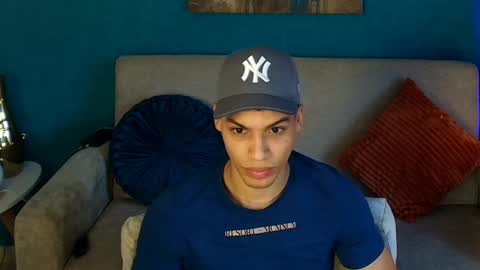 klaton__ online show from October 18, 2025, 5:25 pm