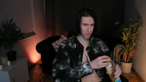 Snapshot of klaude_jam chatting on April 24, 2026, 8:33 pm Klaude Jam online show from April 24, 2026, 8:33 pm