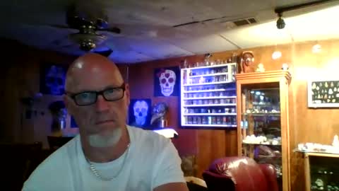 Snapshot of kleeeen chatting on July 11, 2026, 9:34 am MrKleeen online show from July 11, 2026, 9:34 am