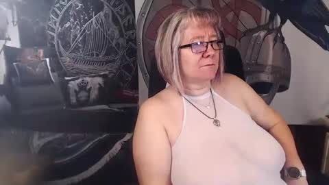 Michelle online show from October 12, 2025, 4:50 pm