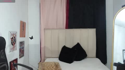 Snapshot of kleo_princess18 chatting on February 15, 2025, 2:15 am kleo online show from February 15, 2025, 2:15 am