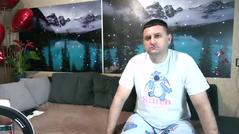 Kleosnow online show from March 8, 2025, 8:03 pm