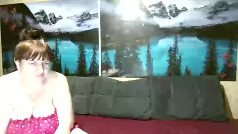 Kleosnow online show from October 17, 2025, 9:39 pm
