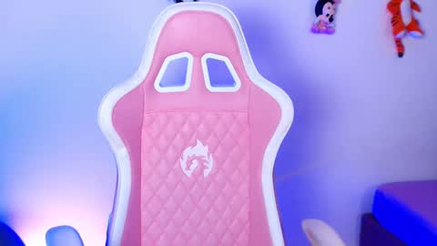 Kloe online show from January 9, 2025, 4:08 am