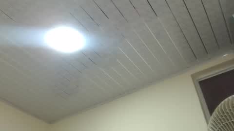 Kloe online show from October 19, 2025, 9:04 pm