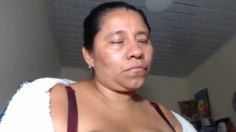 Kloe online show from October 26, 2025, 7:03 am