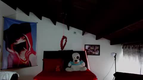 Kloe deker online show from February 7, 2025, 7:06 pm