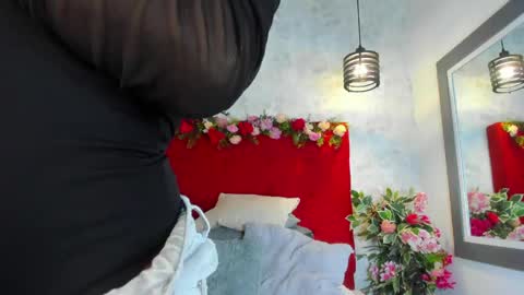 Snapshot of kloeh_star chatting on April 20, 2026, 8:43 pm Kloeh online show from April 20, 2026, 8:43 pm