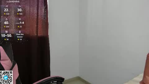 Snapshot of kmipearl chatting on June 11, 2026, 12:25 pm Camila Reyes online show from June 11, 2026, 12:25 pm