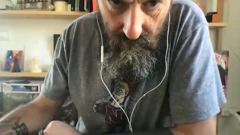 knicker76 online show from October 8, 2025, 10:46 am