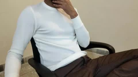 Harry online show from November 9, 2025, 6:28 pm