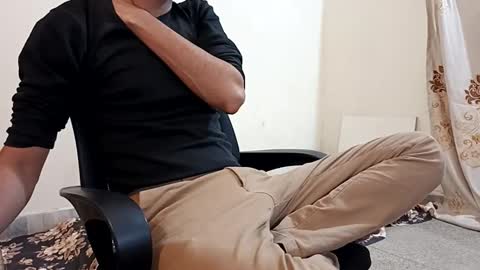 Harry online show from December 2, 2025, 7:47 am