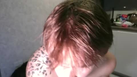 Adam online show from December 3, 2025, 1:24 am