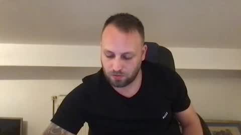 hugo online show from October 29, 2025, 1:19 am