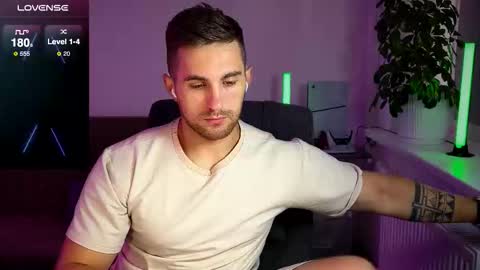 Sweet boy online show from October 7, 2025, 8:33 am