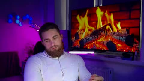 Snapshot of kochka25 chatting on February 18, 2026, 8:43 am Sweet boy online show from February 18, 2026, 8:43 am