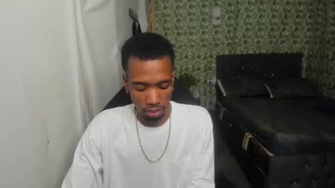 Snapshot of kofi_exotic_ chatting on June 17, 2026, 12:35 am kofi online show from June 17, 2026, 12:35 am
