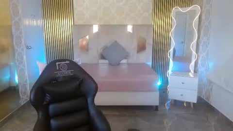 Snapshot of kolyn_tay chatting on August 1, 2026, 7:24 pm kolyn_tay online show from August 1, 2026, 7:24 pm