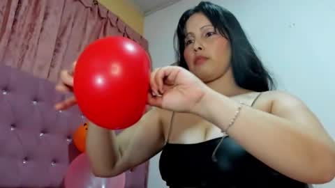 konie Diaz online show from October 11, 2025, 2:11 am