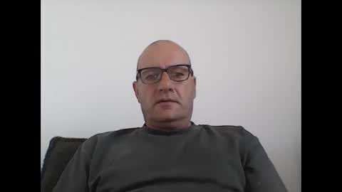 konsty17 online show from February 14, 2026, 11:23 pm