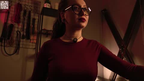 Kora       TG channel  online show from November 15, 2025, 1:18 pm