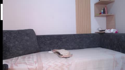 koral_27 online show from July 3, 2026, 1:06 pm