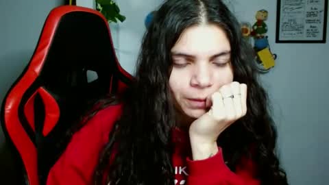 Karoll online show from December 18, 2024, 5:59 am