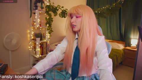 koshkasenpai online show from February 8, 2025, 4:14 am