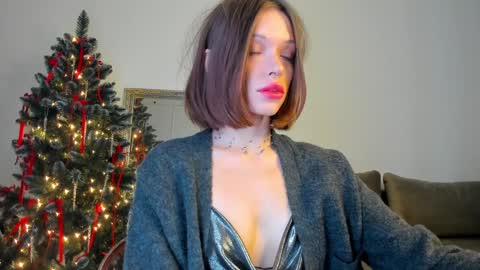 kossie_ online show from December 14, 2024, 12:01 pm
