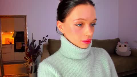 kossie_ online show from March 12, 2025, 2:34 pm